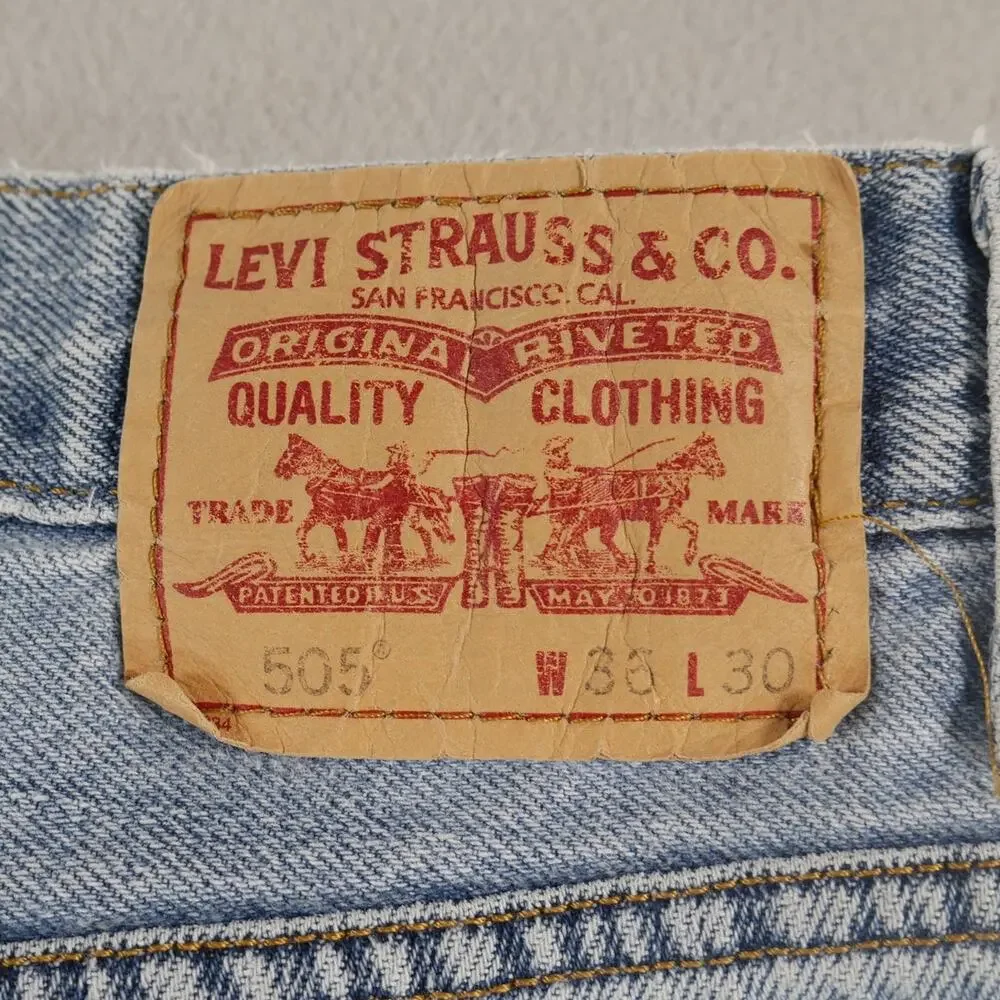 Vintage Y2K Levi’s 505 Regular Fit Straight Leg (36 x 29) Blue Jeans Streetwear